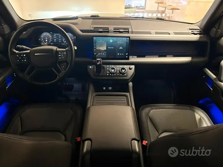Land Rover Defender 2024 photo 4