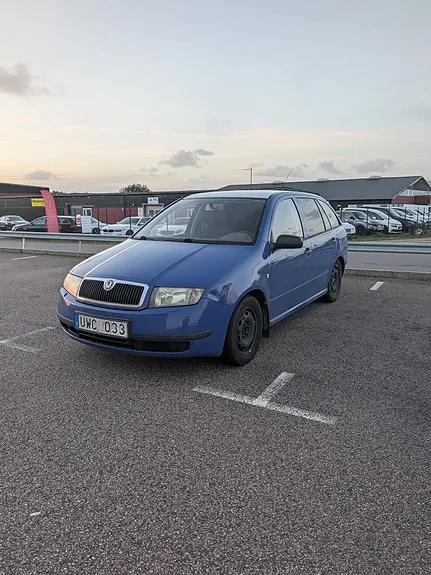Skoda Fabia 2004 photo 2