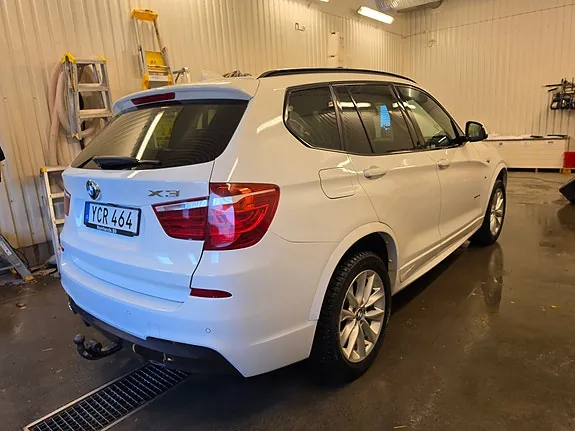 BMW X3 2016 photo 2