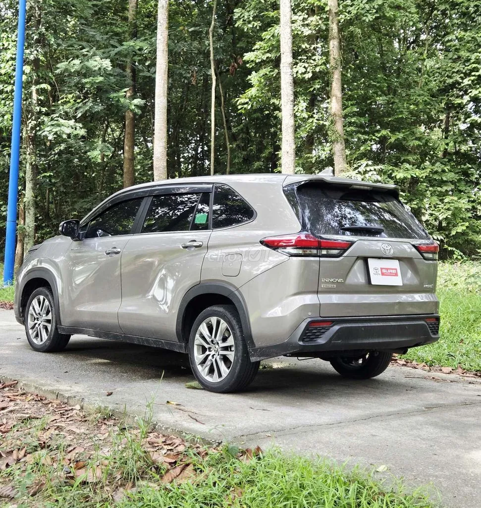 Toyota Innova Cross 2024 photo 5