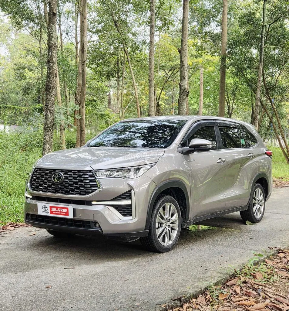 Toyota Innova Cross 2024 photo 2