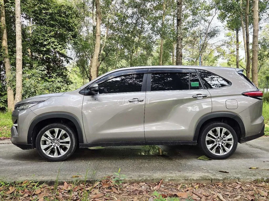 Toyota Innova Cross 2024 photo 4