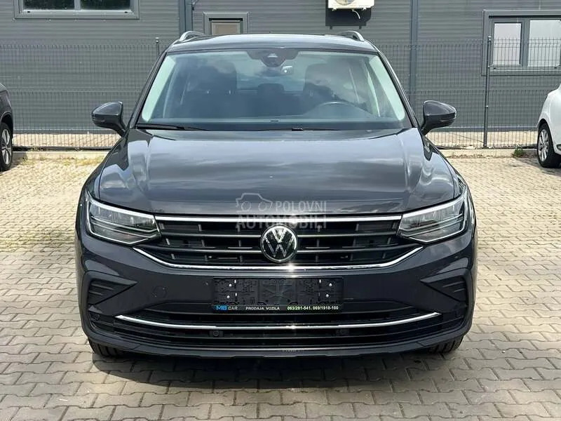 Volkswagen Tiguan 2022 photo 2