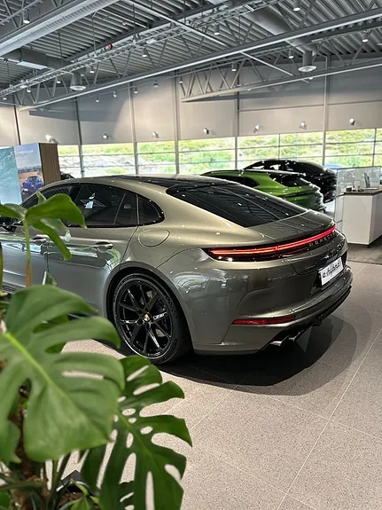 Porsche Panamera 2025 photo 3