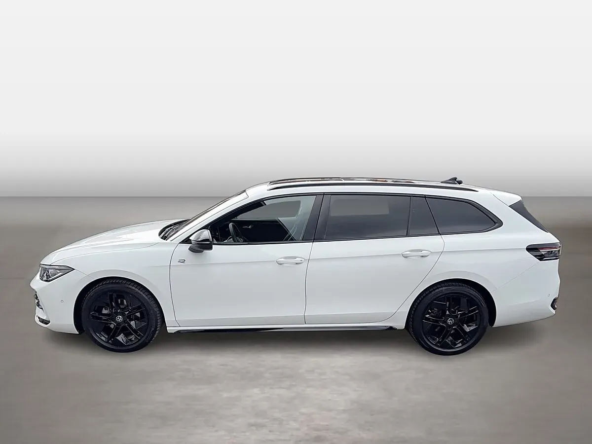 Volkswagen Passat 2024 photo 2