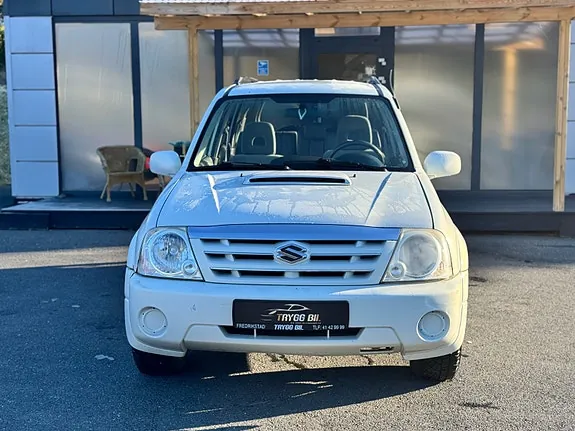 Suzuki Grand Vitara 2004 photo 2