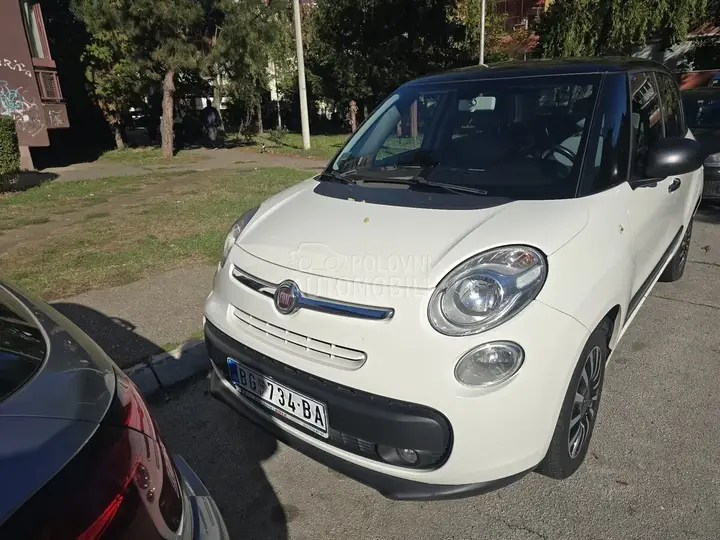 Fiat 500L 2013 photo 4