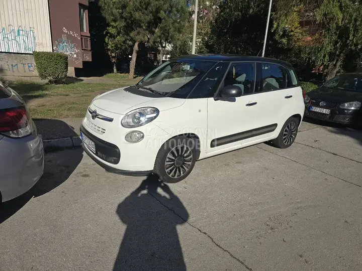 Fiat 500L 2013 photo 2