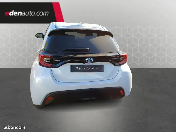 Toyota Yaris 2023 photo 4