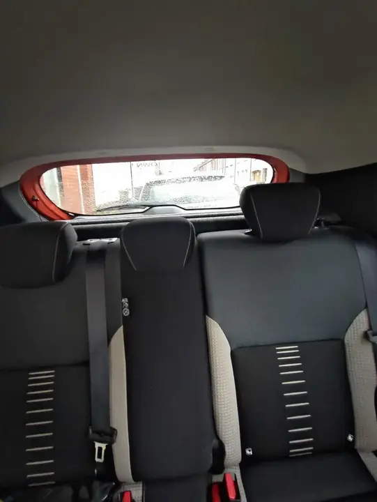 Nissan Micra 2017 photo 4