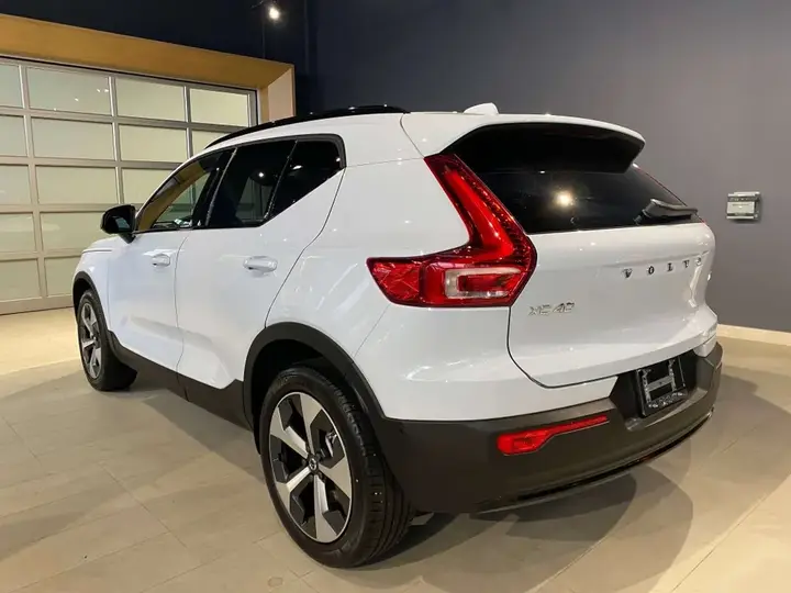 Volvo Xc40 2026 photo 3