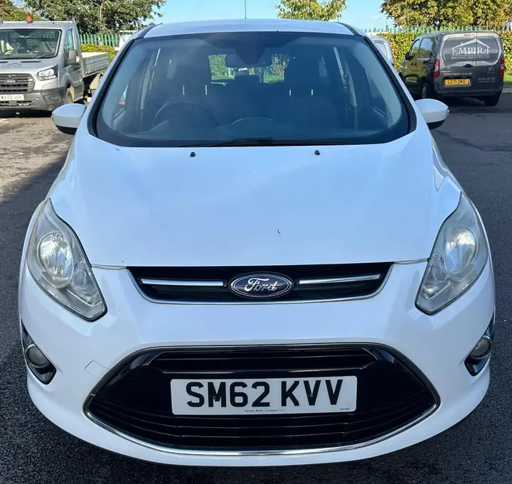 Ford C-Max 2012 photo 2