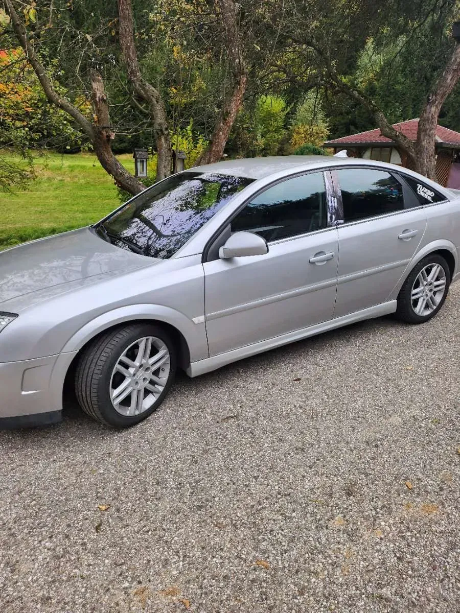 Opel Vectra 2004 photo 2