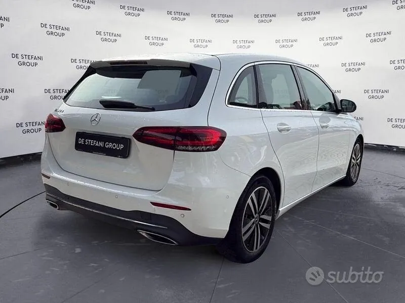 Mercedes-Benz B-Class 2022 photo 2