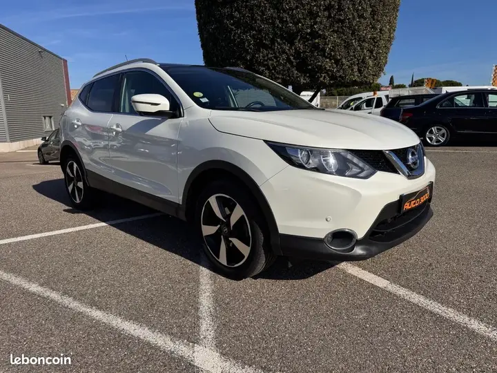 Nissan Qashqai 2016 photo 2