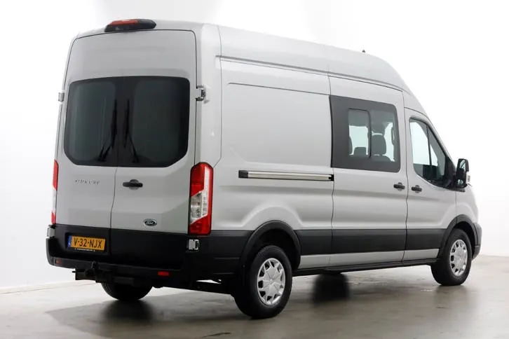 Ford Transit 2022 photo 2