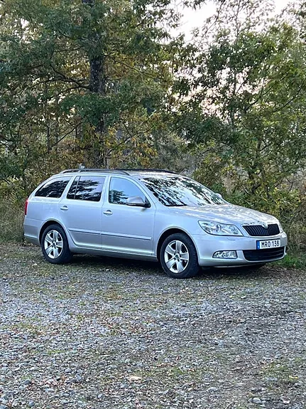 Skoda Octavia 2012 photo 5