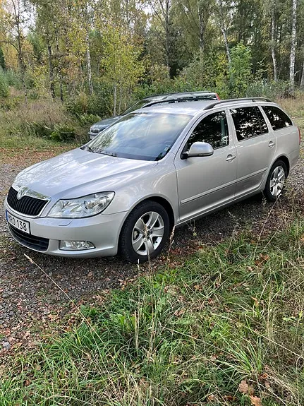 Skoda Octavia 2012 photo 4