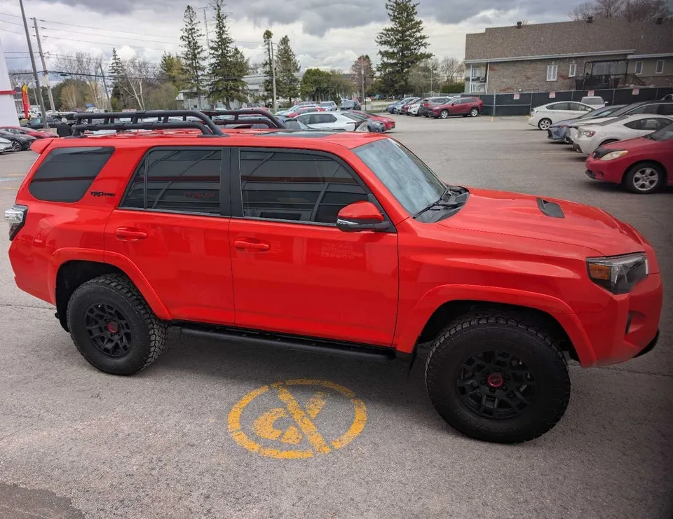 Toyota 4Runner 2023 photo 3