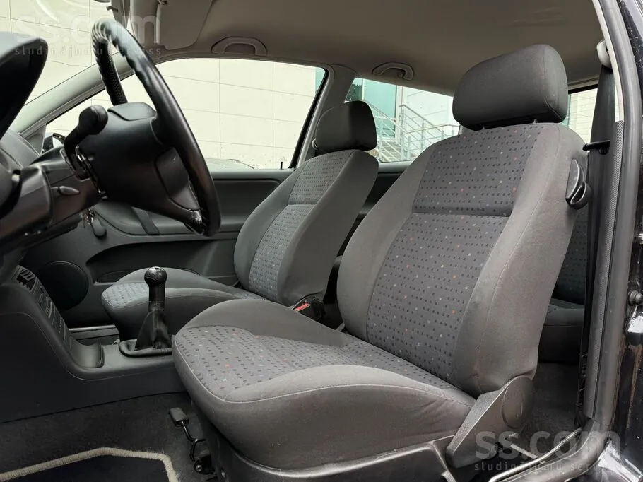 Volkswagen Polo 2001 photo 5
