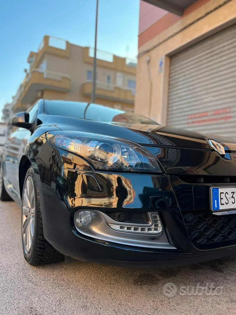 Renault Megane 2013 photo 2