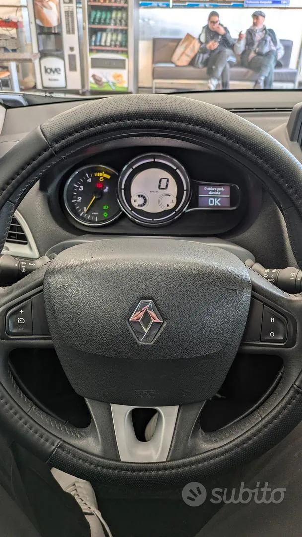 Renault Megane 2010 photo 3