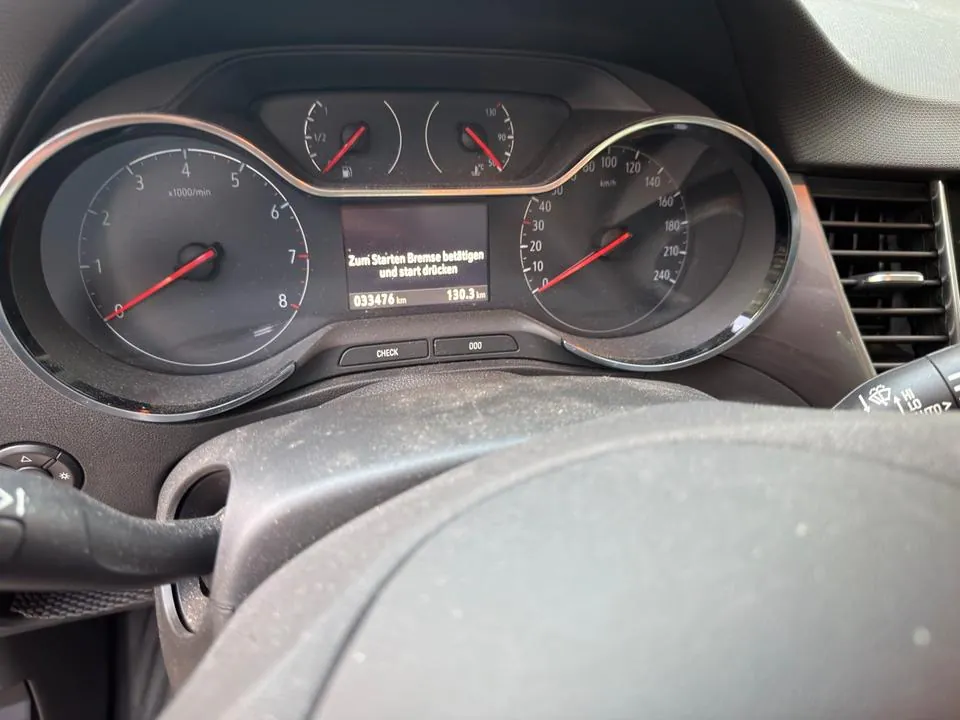 Opel Crossland X