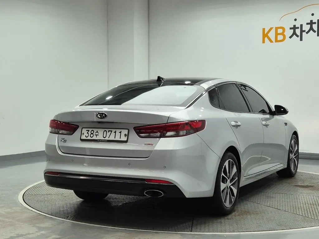 Kia K5 2016 photo 3