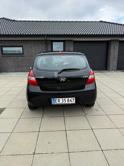 Hyundai I20 2010 photo 2