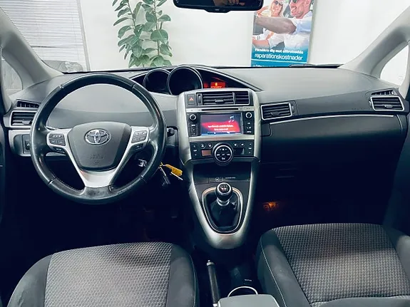 Toyota Verso 2016 photo 5