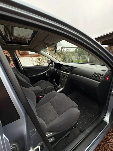Toyota Corolla 2004 photo 3