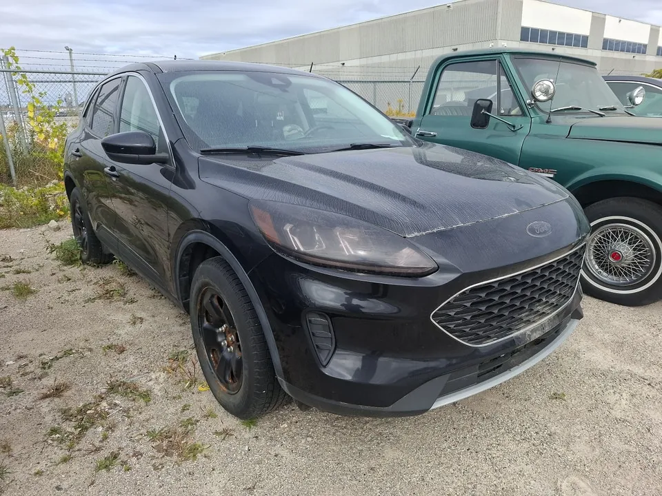 Ford Escape 2021 photo 3