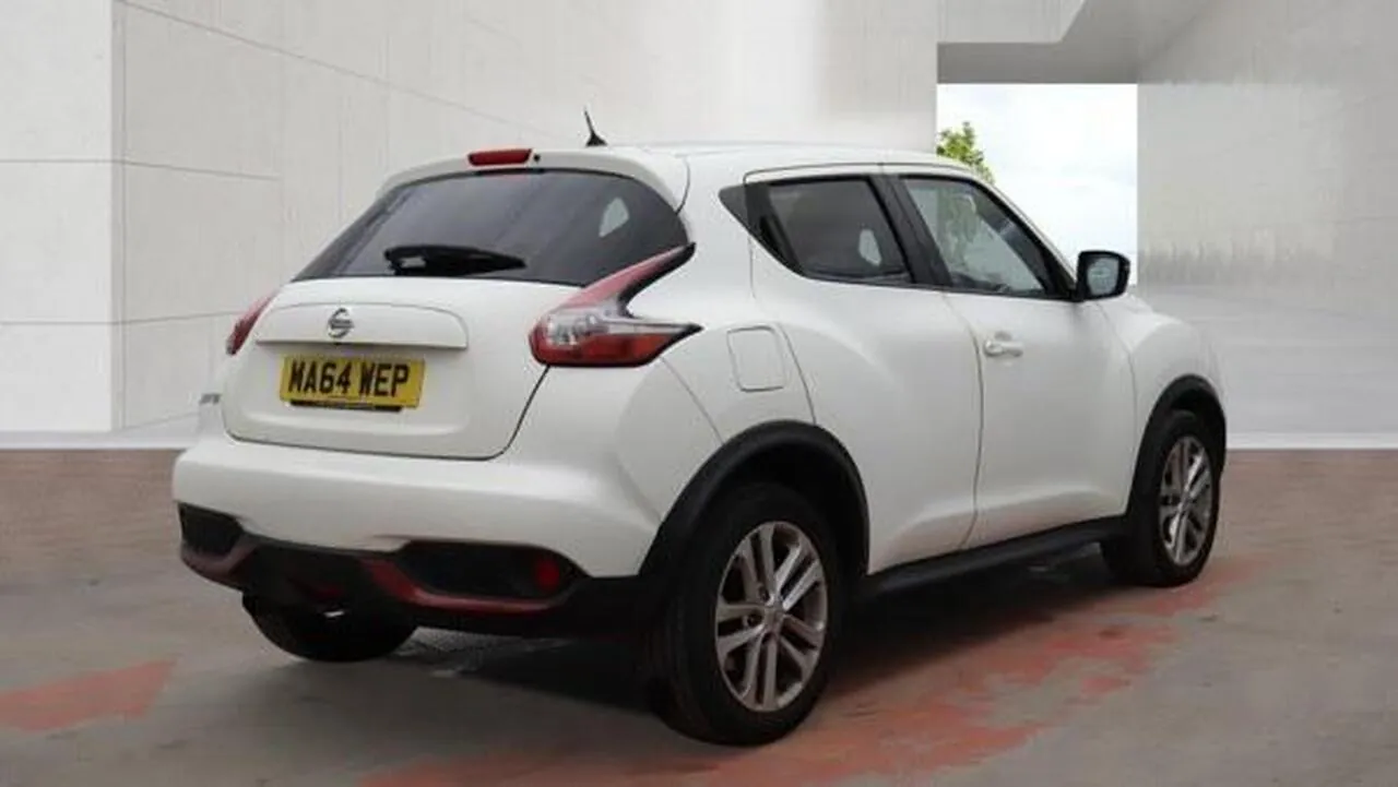 Nissan Juke 2014 photo 2