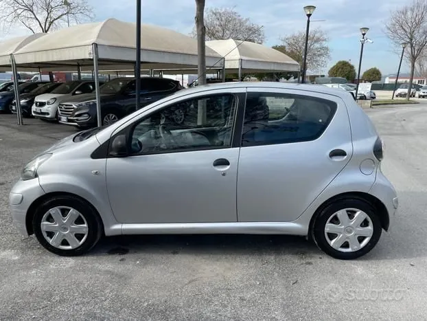 Toyota Aygo 2010 photo 4
