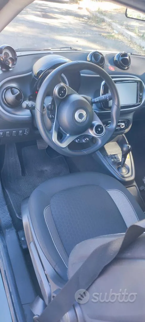 Smart Fortwo 2023 photo 5