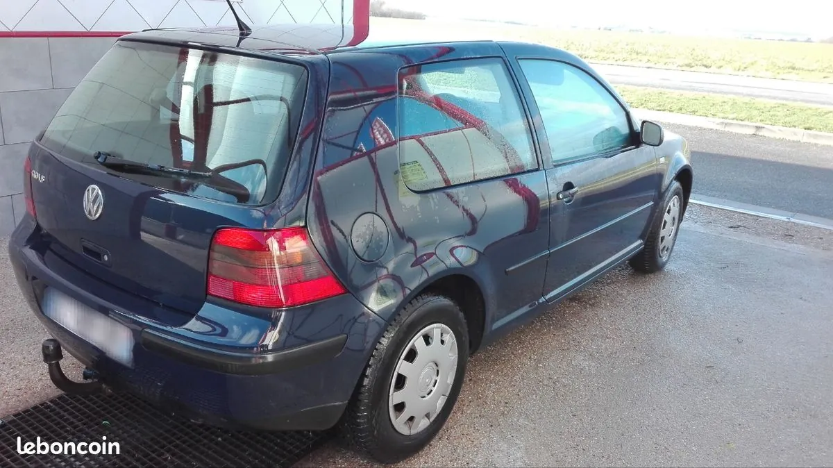 Volkswagen Golf 2000 photo 2