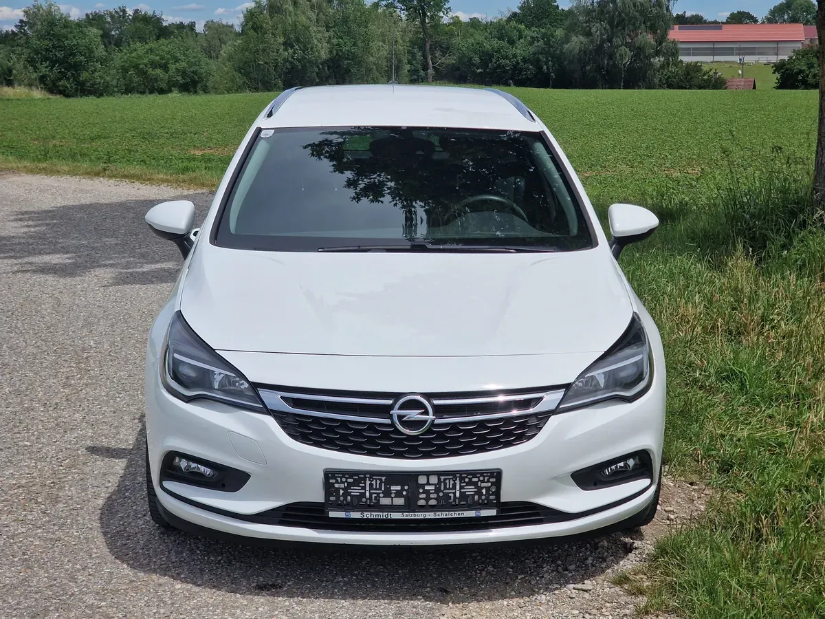 Opel Astra 2019 photo 2