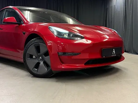 Tesla Model 3 2022 photo 2