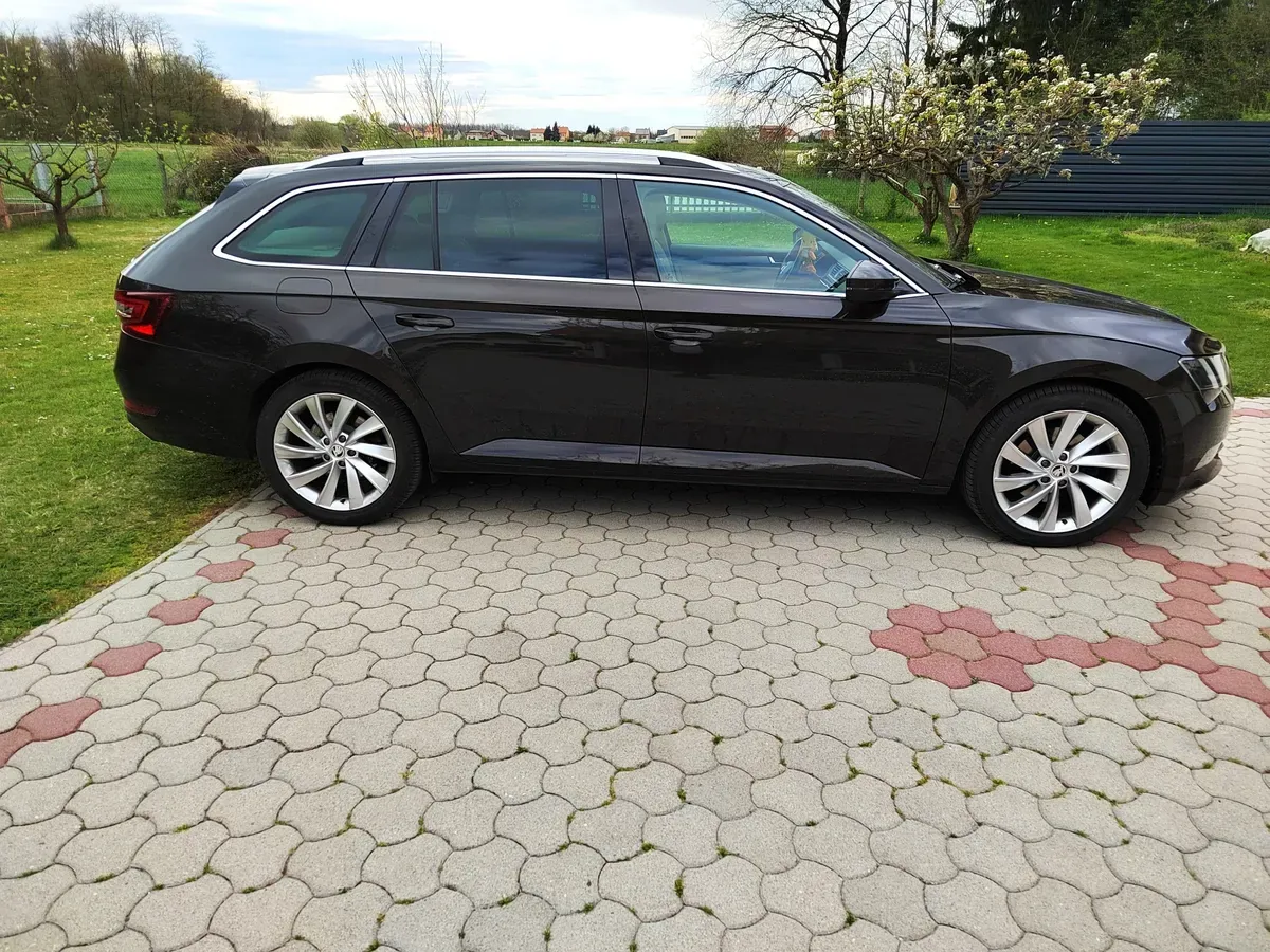 Skoda Superb 2016 photo 3