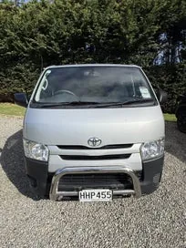 Toyota Hiace 2014 photo 3