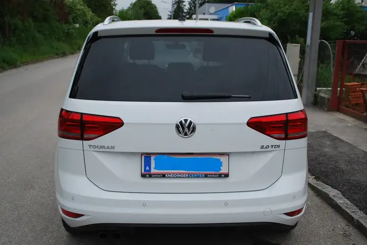 Volkswagen Touran 2016 photo 3
