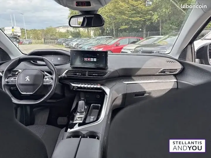Peugeot 5008 2022 photo 2