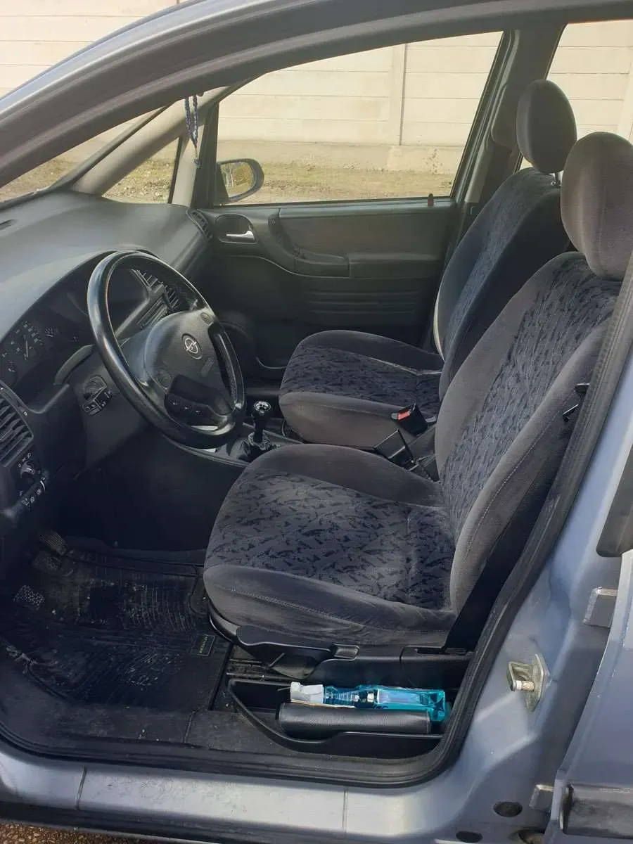 Opel Zafira 2003 photo 3