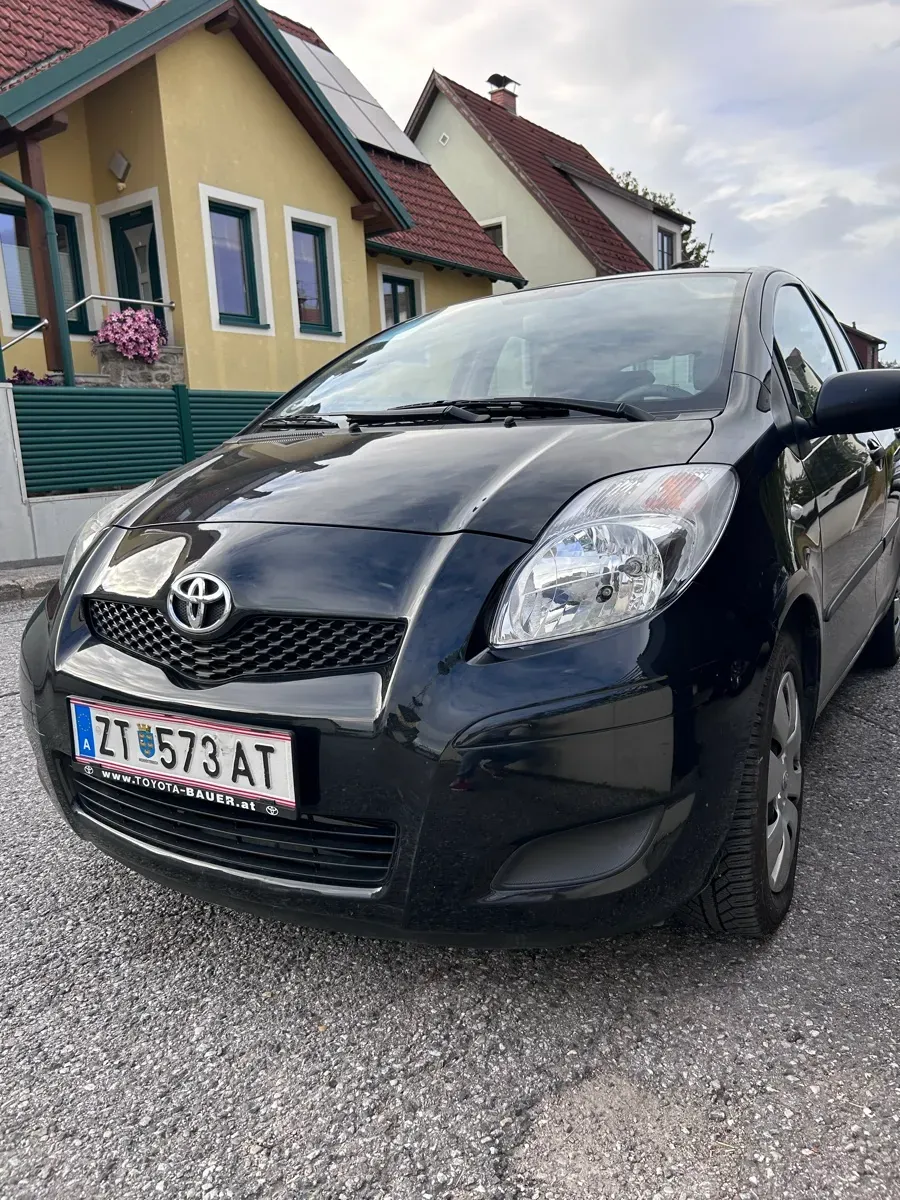 Toyota Yaris 2009 photo 3