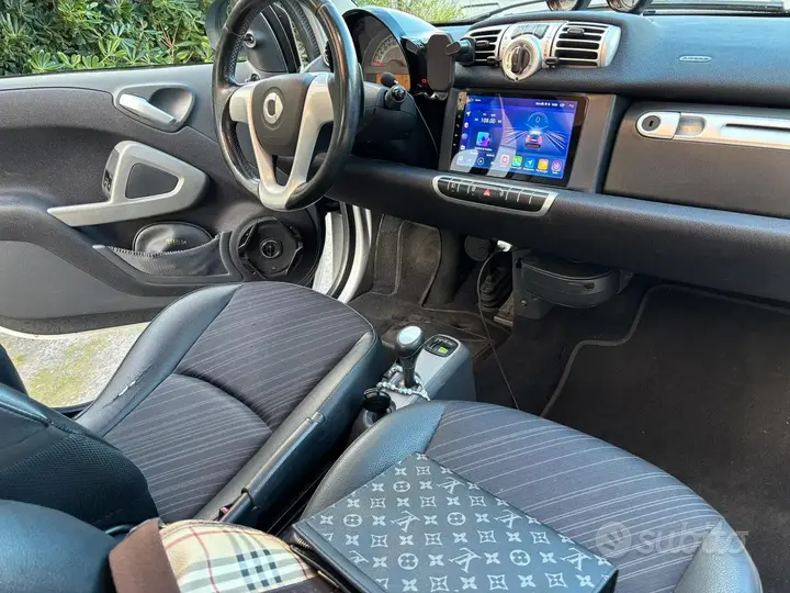 Smart Fortwo 2011 photo 5