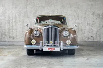 Bentley S1