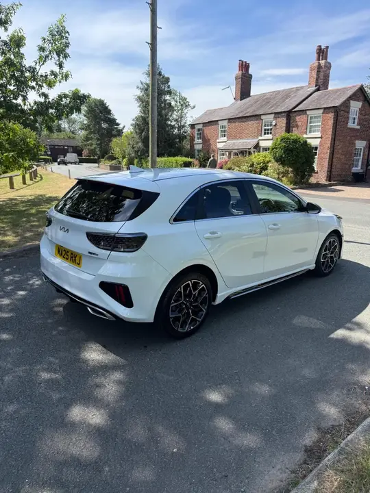 Kia Ceed 2025 photo 4