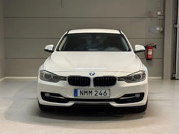 BMW 328I 2013 photo 4