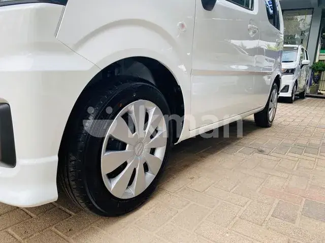 Suzuki Wagon R 2026 photo 5