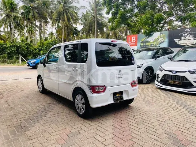 Suzuki Wagon R 2026 photo 4